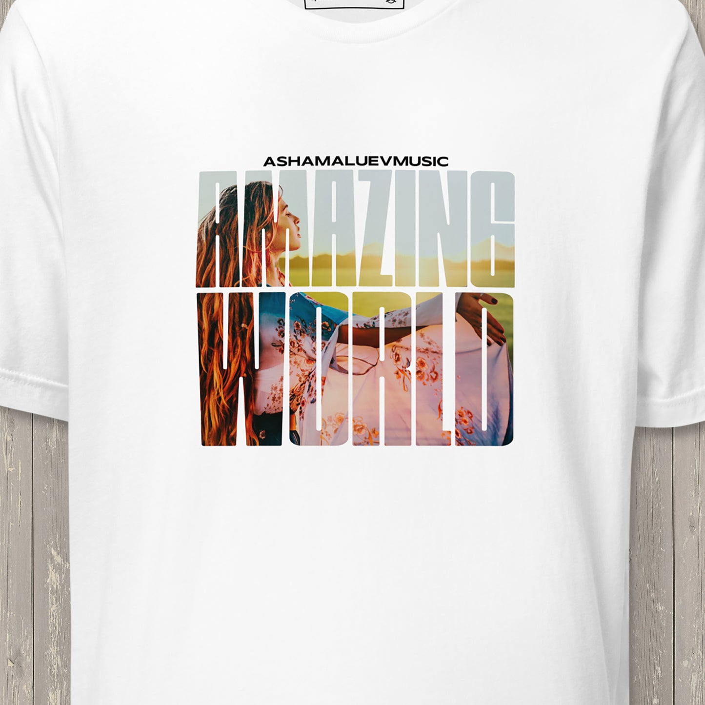 T-shirt "Amazing World" XV
