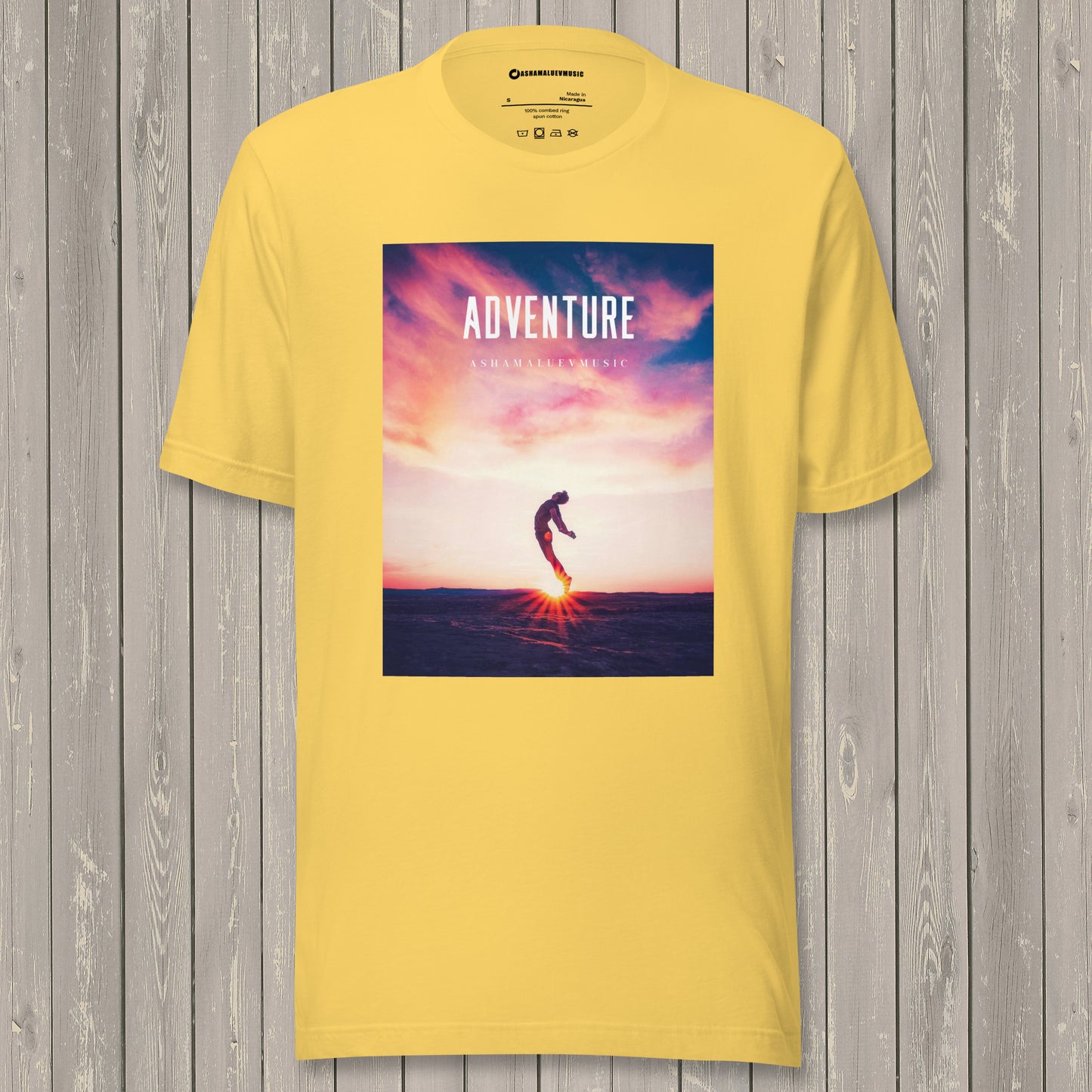 T-shirt "Adventure"